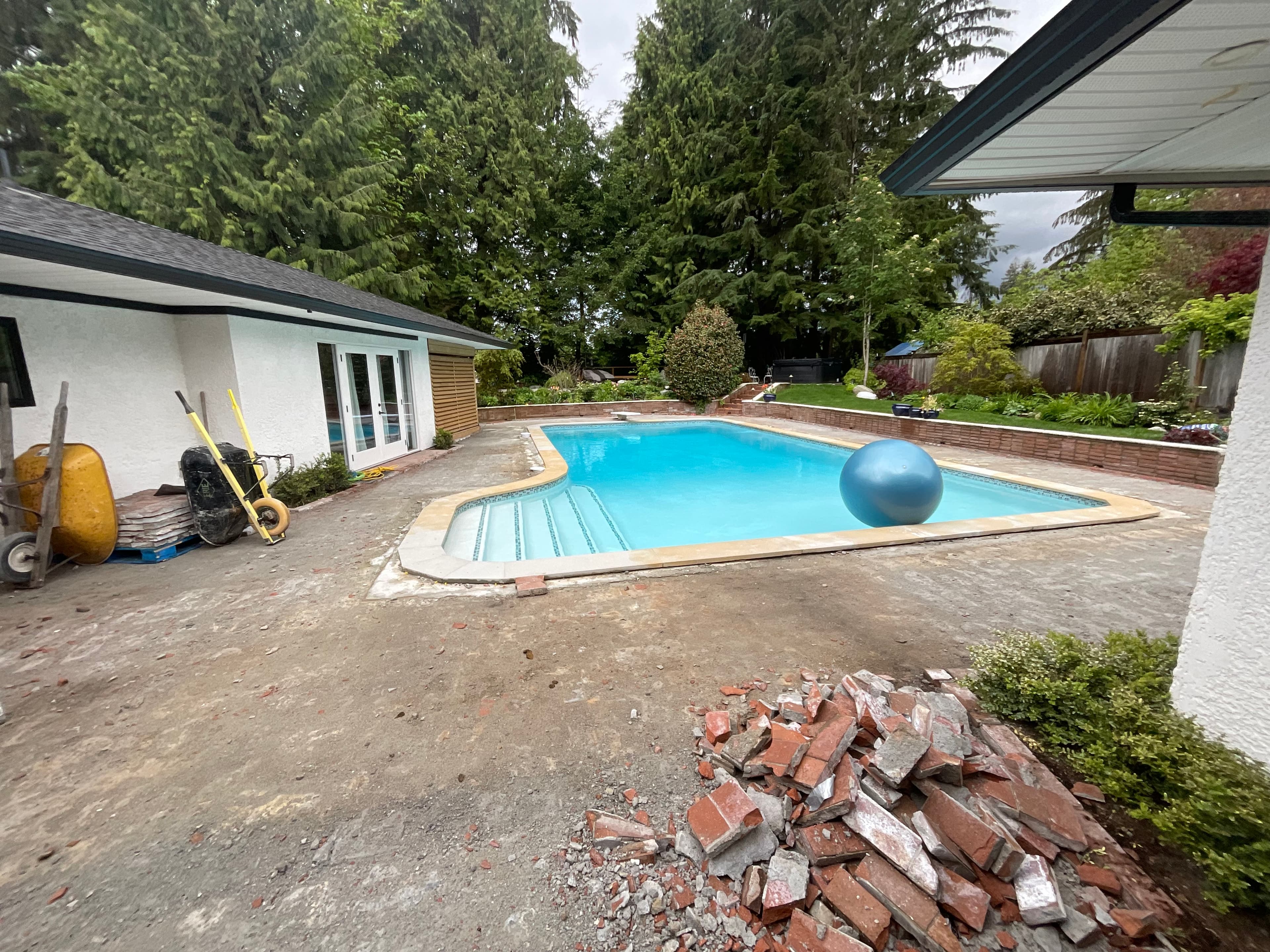 Bewicke Avenue Pool Deck — Before