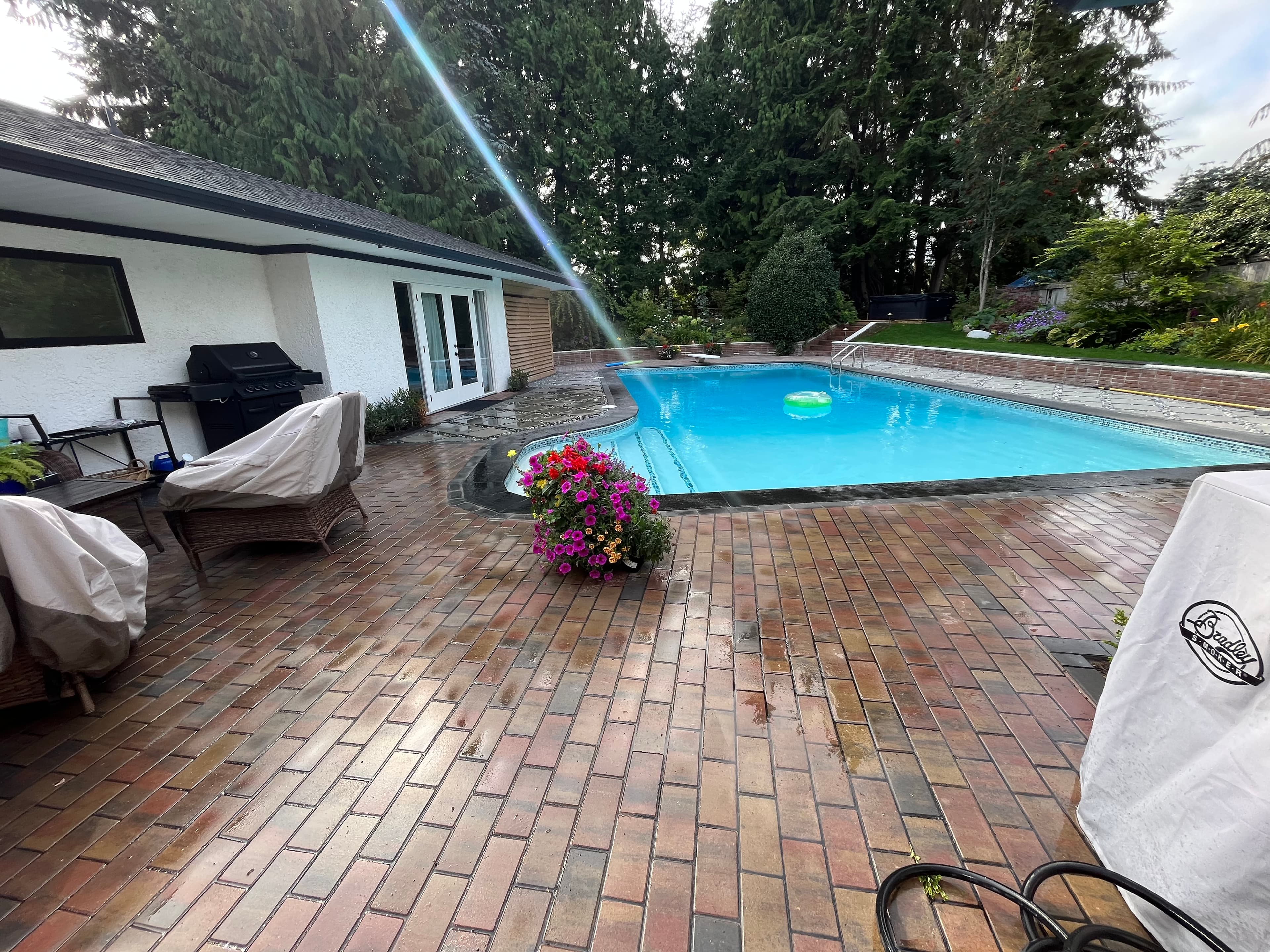 Bewicke Avenue Pool Deck