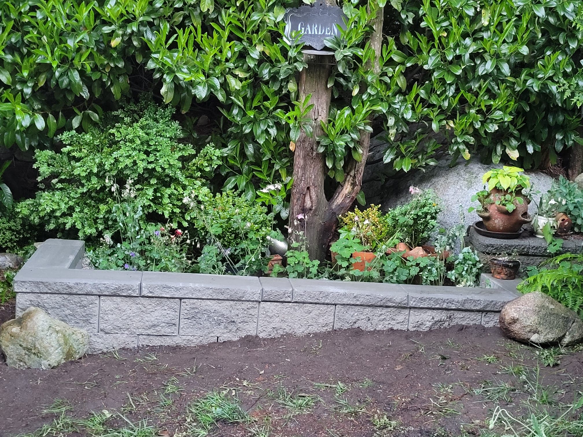 Eagle Ridge Side Yard Path — Photo 6